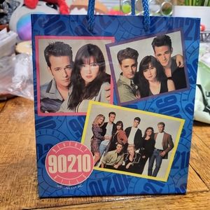 90210 gift bag